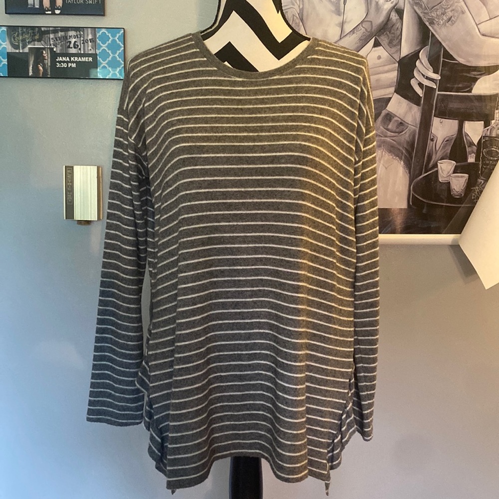 Aerie sweater